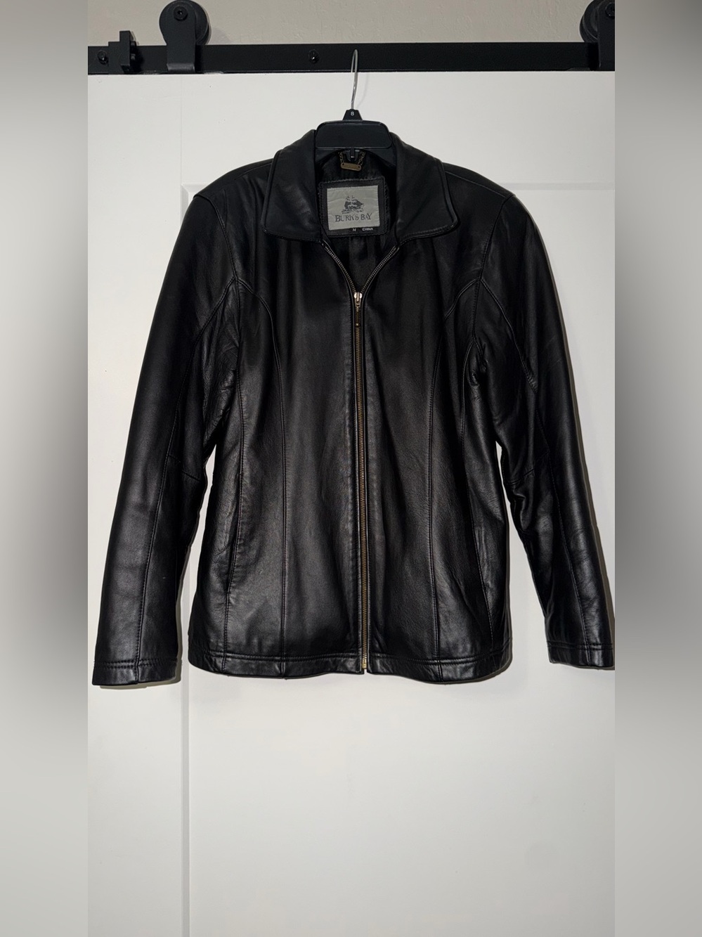 Burk’s Bay Women's Black genuine Leather Zip Jacket